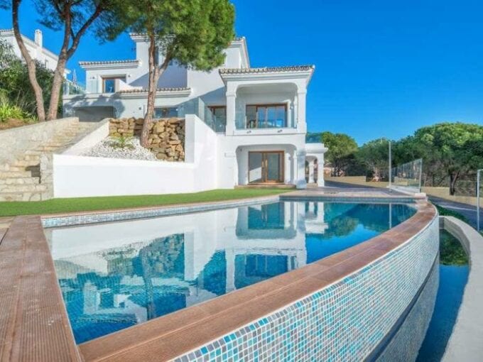 Homes in Malaga - Holiday Rentals and Property Sales